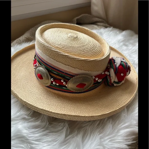 La Giralda palm hat elegant Women\'s Straw Hats with Floral Accents 2 il_1080xN.6275607749_hyft.jpg main image 2